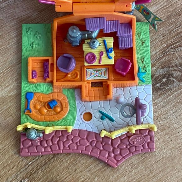 Polly Pocket - Vintage 90s Dog House Animal Wonderland Set - Picture 5 of 8